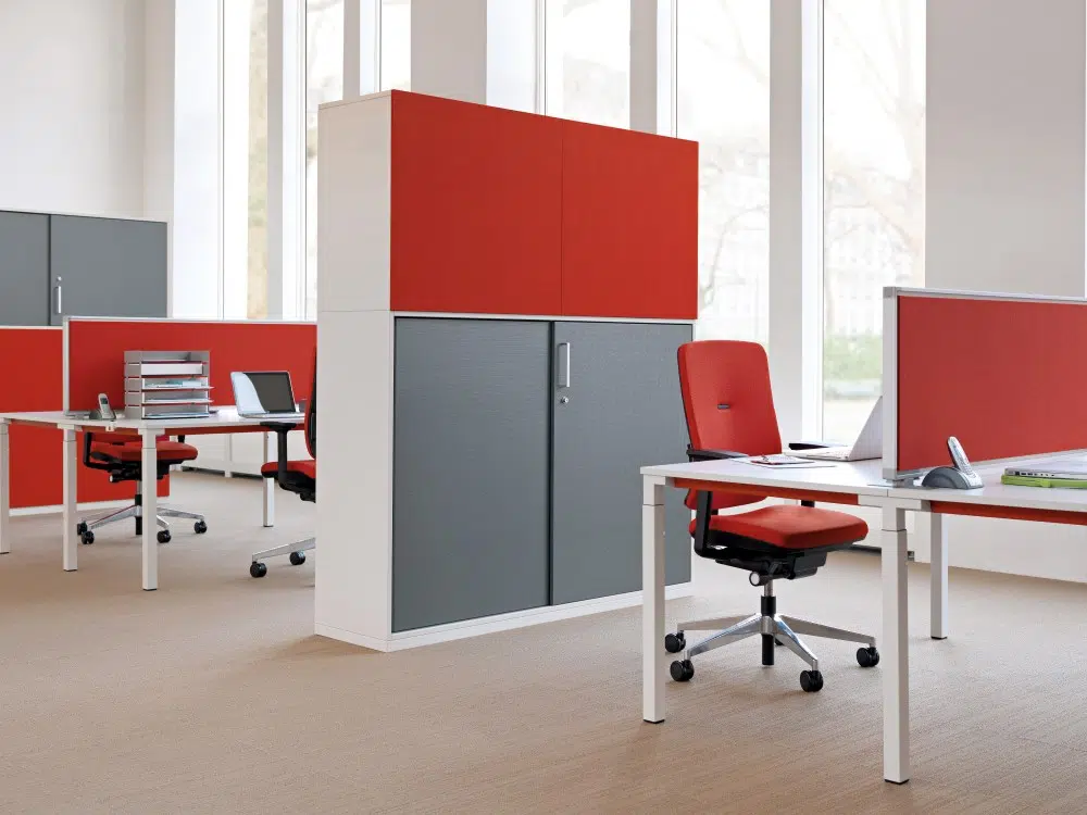 رنگ قرمز در دکوراسیون محیط کاری