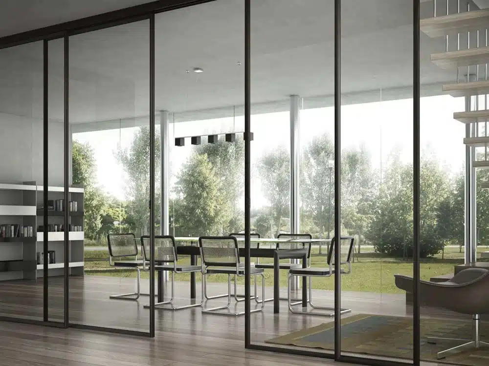 درب شیشه ای ریلی