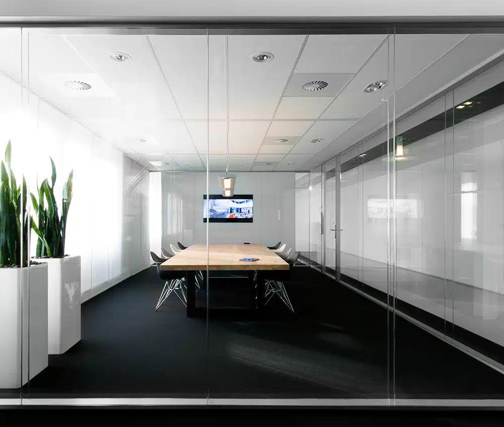 پارتیشن شیشه ای دوجداره