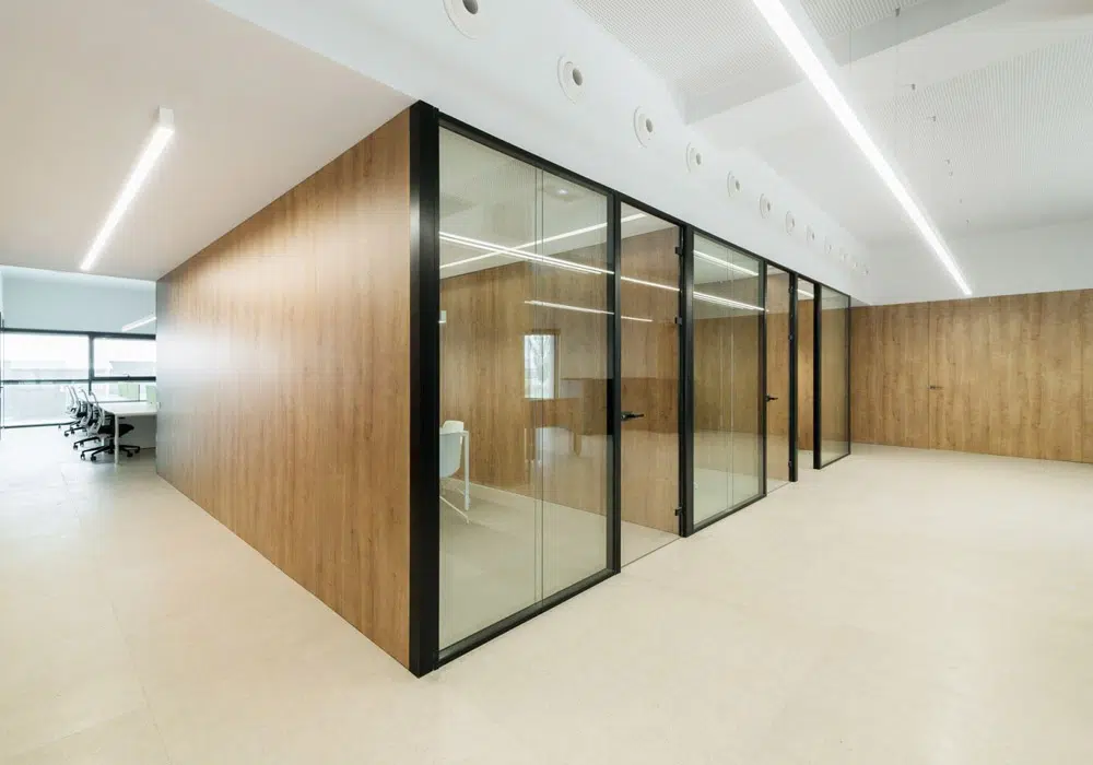 ترکیب پارتیشن شیشه ای با چوب