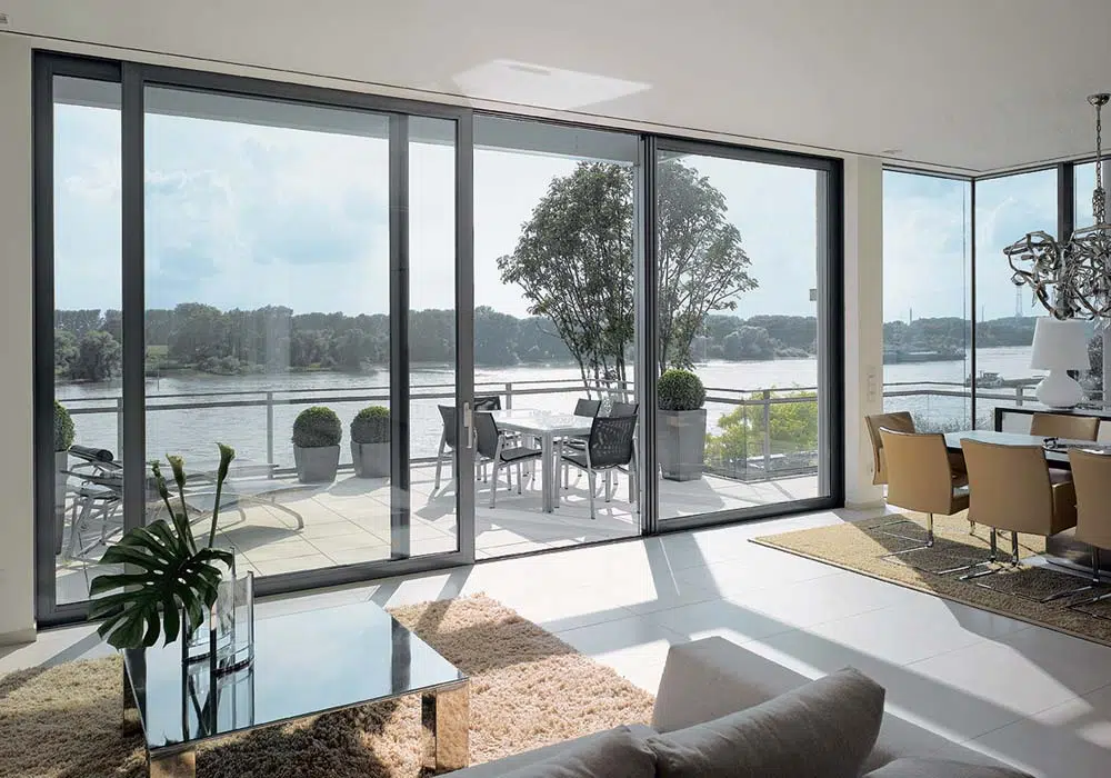 درب شیشه ای