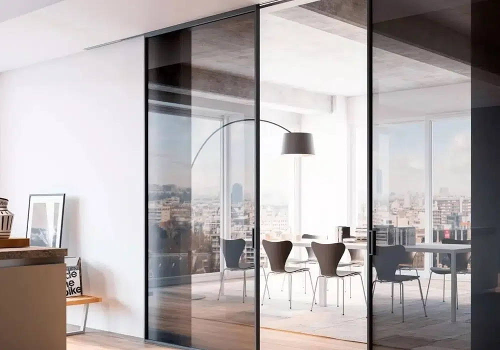 درب شیشه ای ریلی