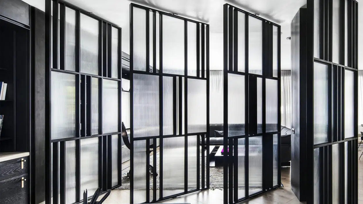 پارتیشن شیشه ای