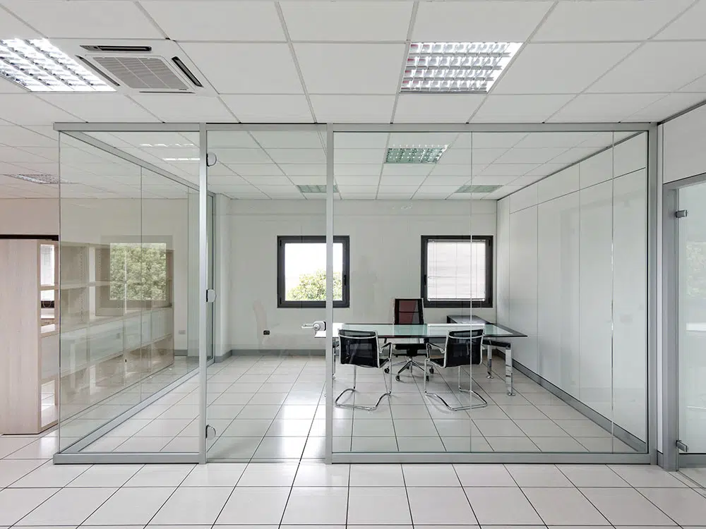 درب و پارتیشن شیشه ای