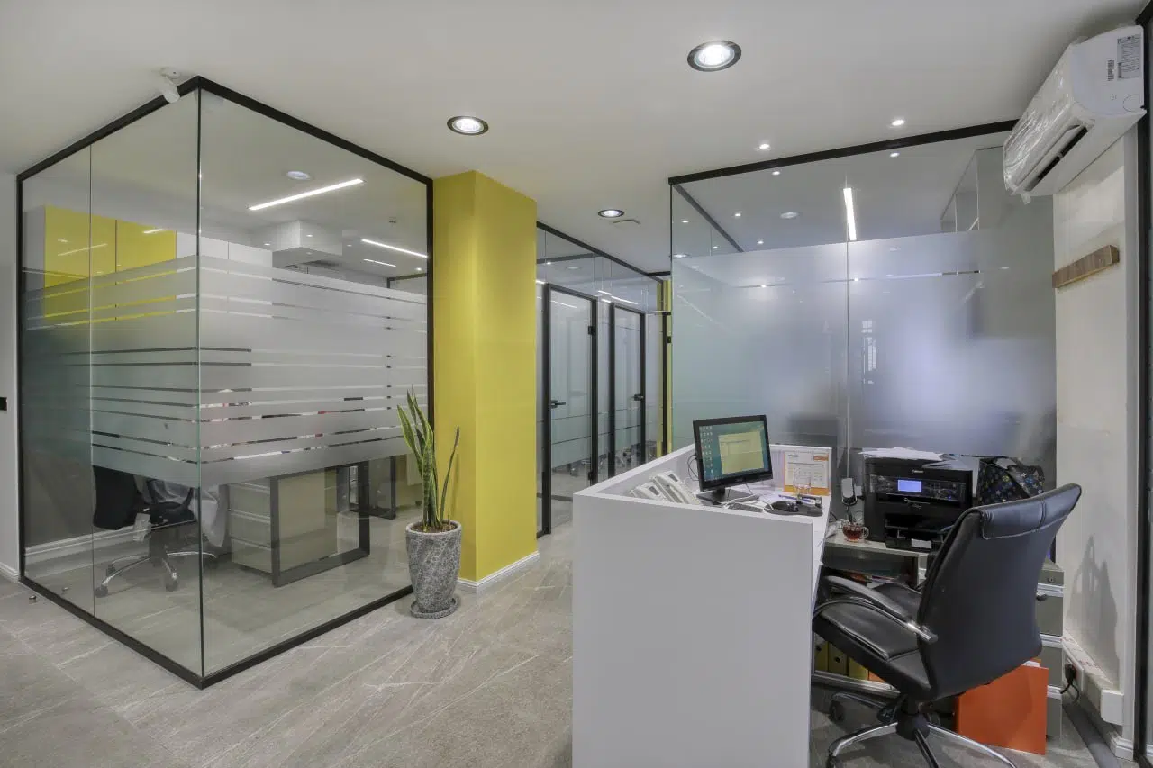 پارتیشن شیشه ای