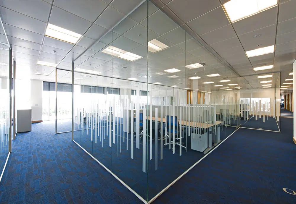 پارتیشن شیشه ای فریم لس